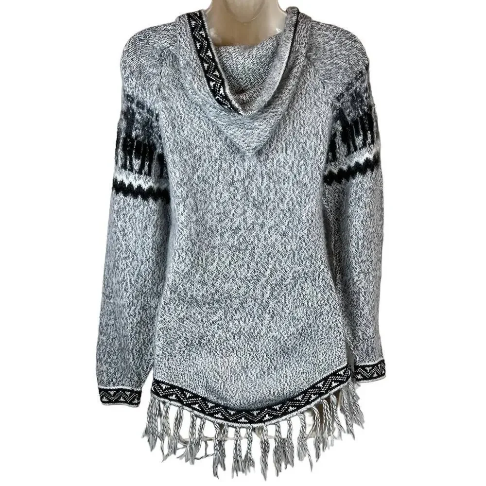 Peruvian Wool Blend Sweater in Gray and Black Women's Size Medium - Picture 7 of 9